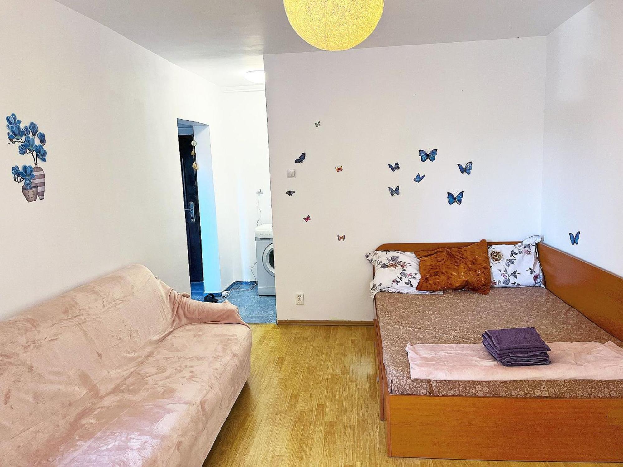 Crisand Home Boekarest Buitenkant foto